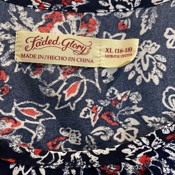 Navy Muti-Floral Top XL 16-18 - Picture 3 of 4